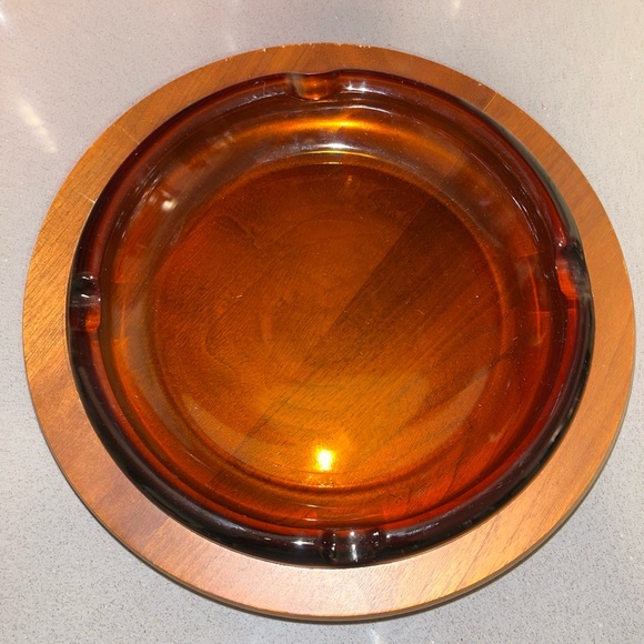 decatur industries Other - Amber Glass CIGARETTE CIGAR ASHTRAY LARGE 8" Vintage With Walnut Wood Base